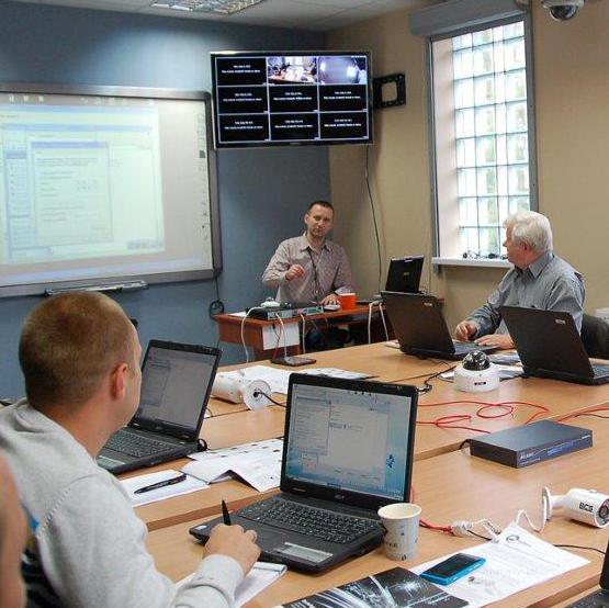 Szkolenie z podstaw monitoringu sieciowego IP w oparciu o urzdzenia BCS 2013 w montersi.pl